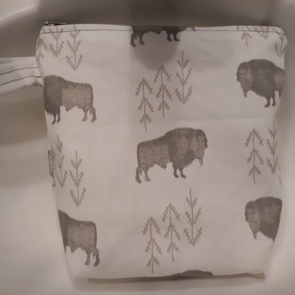 New Buffalo theme Canvas Clutch travel make-up bag White Wristlet cosmetics - Picture 2 of 4